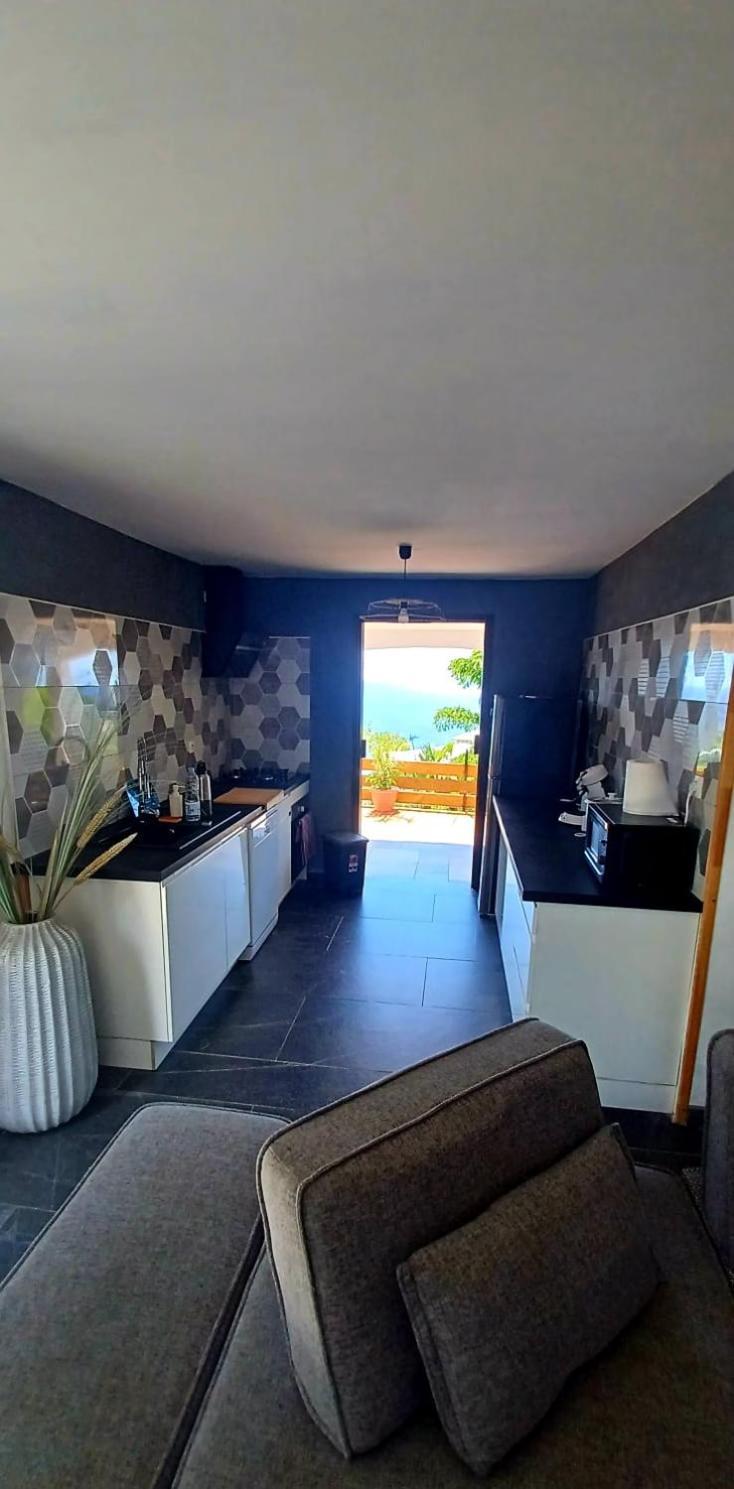 Havre De Paix ,Vue Sur L'Ocean Villa La Possession Exterior photo